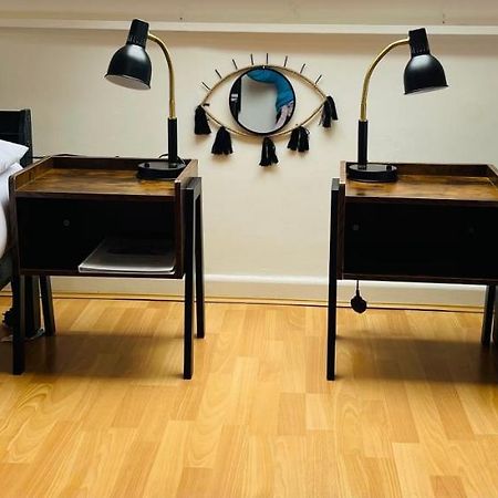 Fishponds Lodge Бристоль Екстер'єр фото