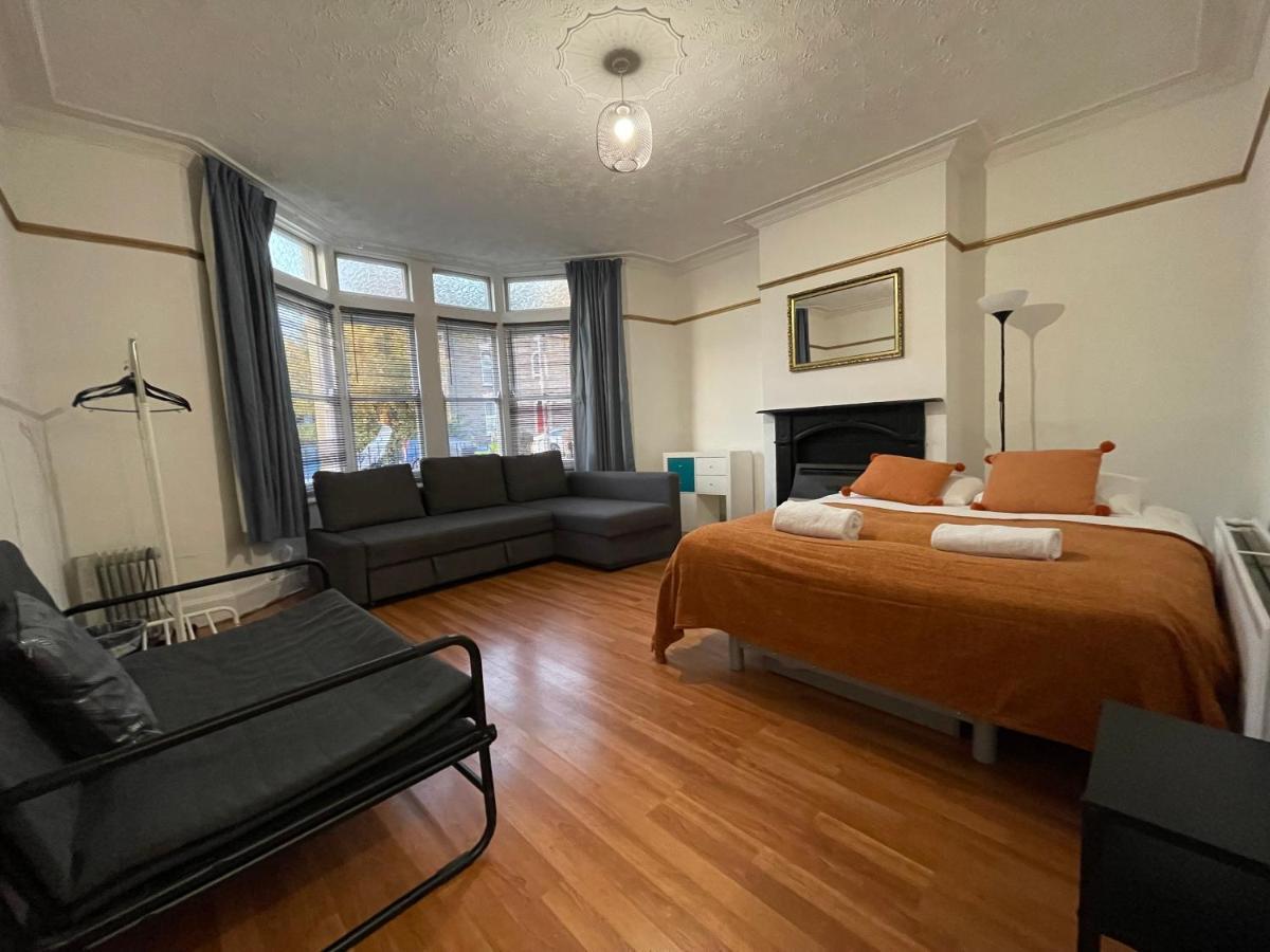 Fishponds Lodge Бристоль Екстер'єр фото